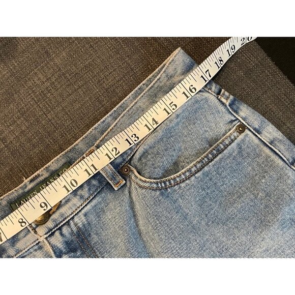 Vintage Lauren Jeans Co. Light Wash Jean Shorts Sz 10 - Picture 6 of 9